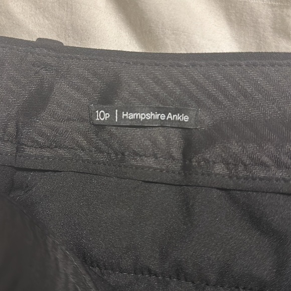 Talbots - Black Straight Leg Ankle Pants - Size 10P - Picture 5 of 8